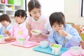 幼稚園・保育園のホームページ